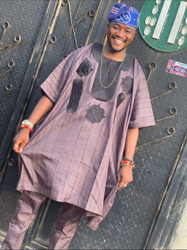 Adeye Pink Men Dashiki - Image 2