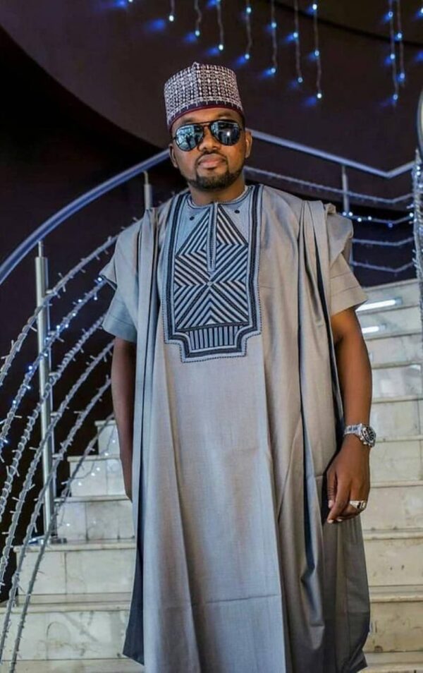 Toba men's agbada