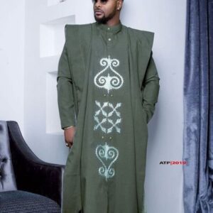 Gbade African agbada