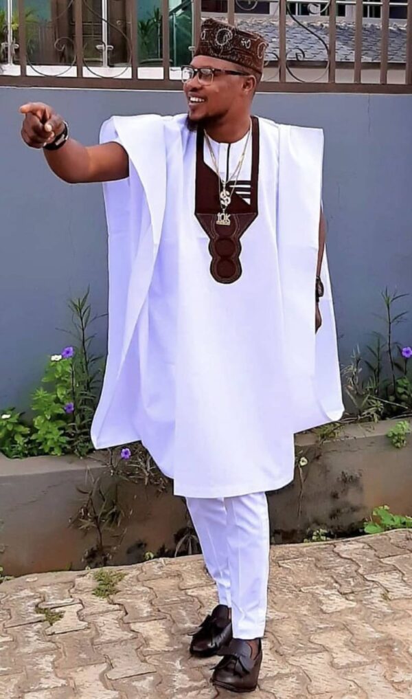 Lakin African men agbada