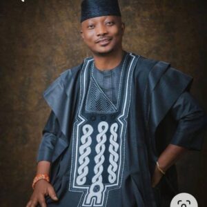 Akanda African men's agbada