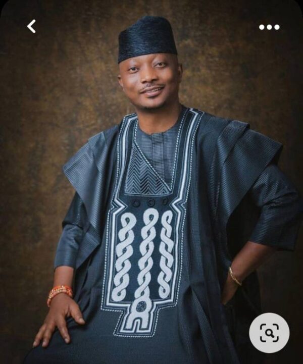Akanda African men's agbada