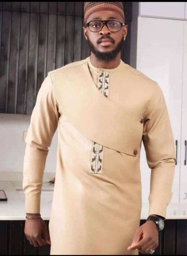 Deyemi African men suit