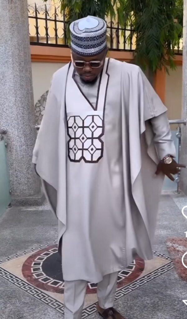 Toyese African men agbada