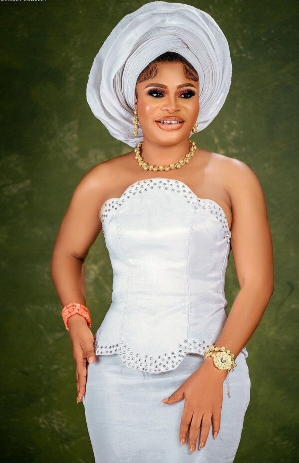 Deshewa Gorgeous White Outfit