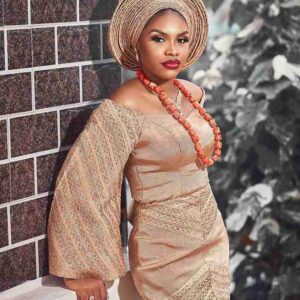 Ewatomi rode gold damask aso oke