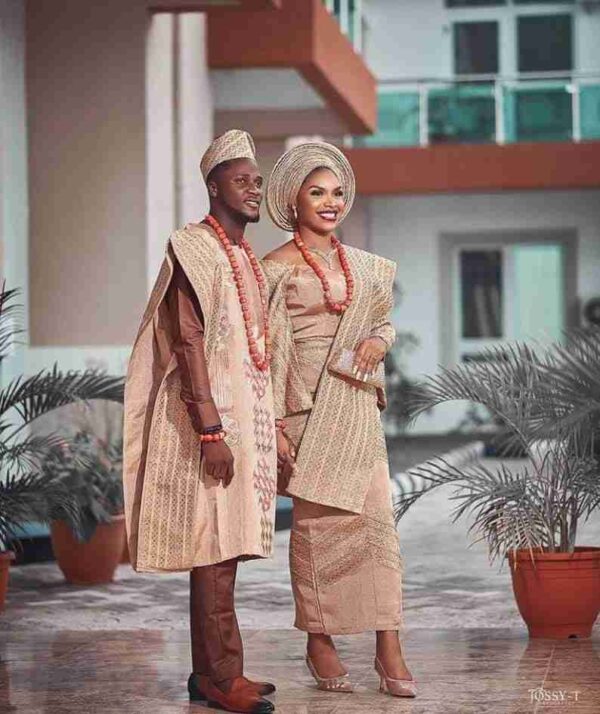 Ewatomi couples rose gold damask aso oke - Image 3